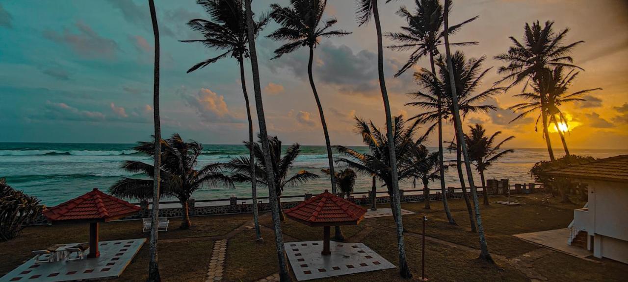 Nu-Vin Beach Hotel อาฮานกามา ภายนอก รูปภาพ