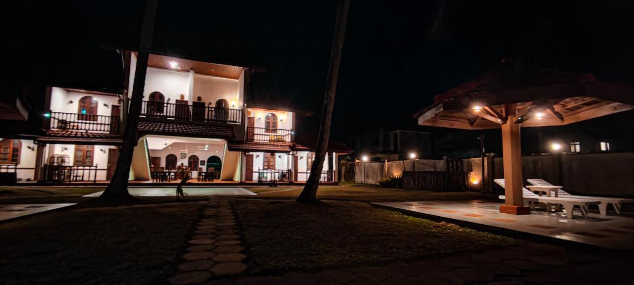 Nu-Vin Beach Hotel อาฮานกามา ภายนอก รูปภาพ