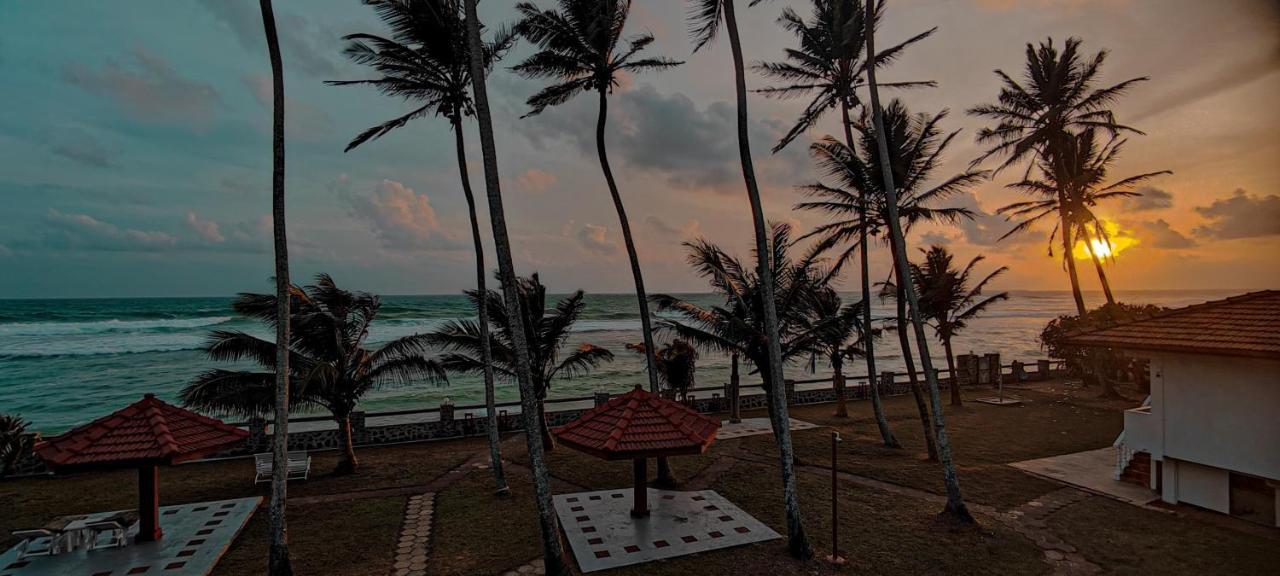 Nu-Vin Beach Hotel อาฮานกามา ภายนอก รูปภาพ