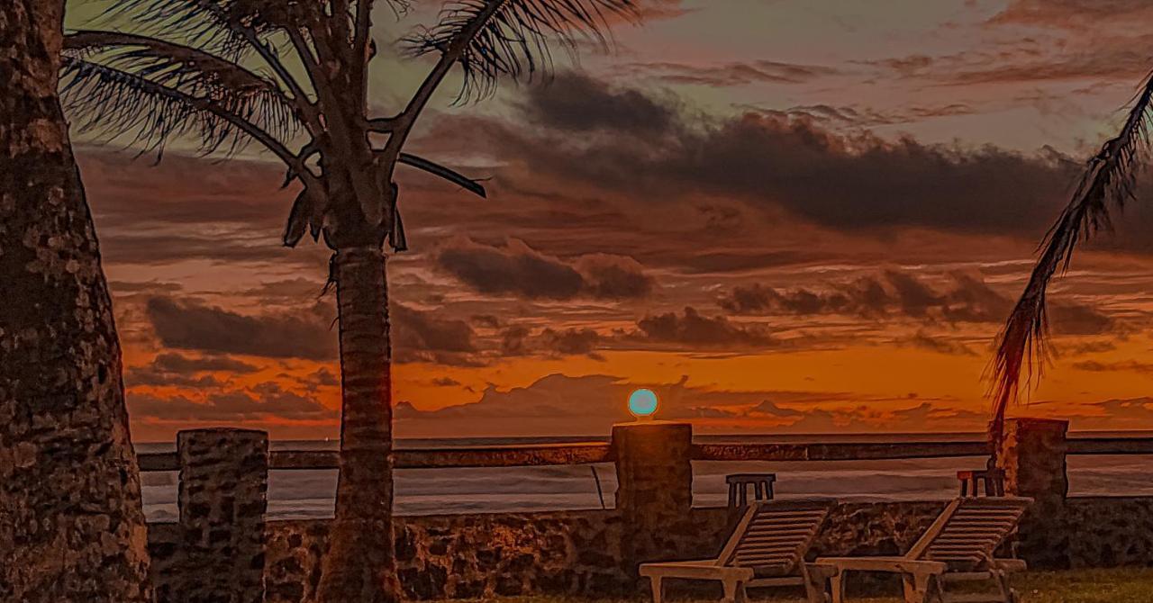 Nu-Vin Beach Hotel อาฮานกามา ภายนอก รูปภาพ