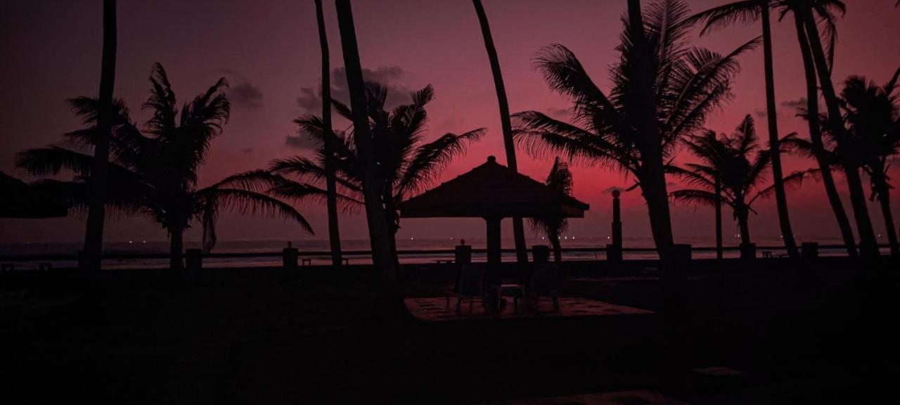 Nu-Vin Beach Hotel อาฮานกามา ภายนอก รูปภาพ