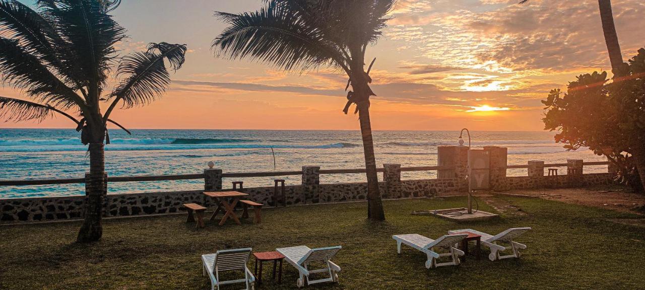 Nu-Vin Beach Hotel อาฮานกามา ภายนอก รูปภาพ