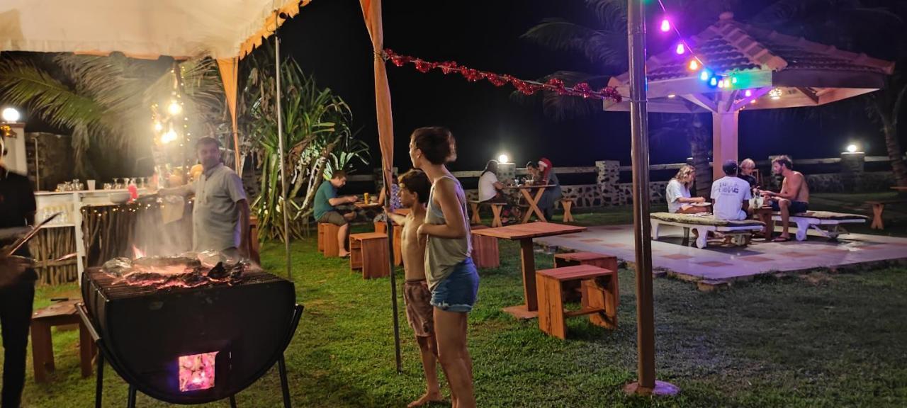 Nu-Vin Beach Hotel อาฮานกามา ภายนอก รูปภาพ