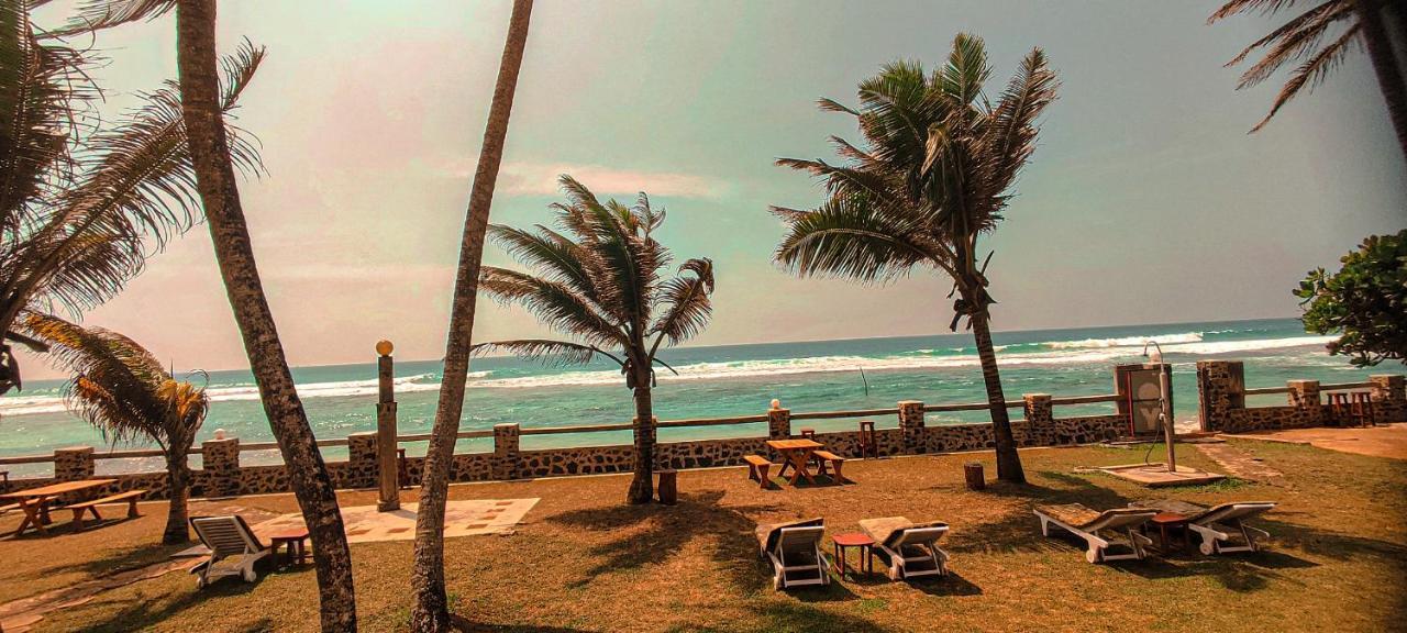 Nu-Vin Beach Hotel อาฮานกามา ภายนอก รูปภาพ