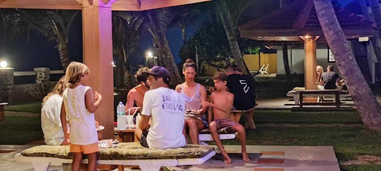 Nu-Vin Beach Hotel อาฮานกามา ภายนอก รูปภาพ